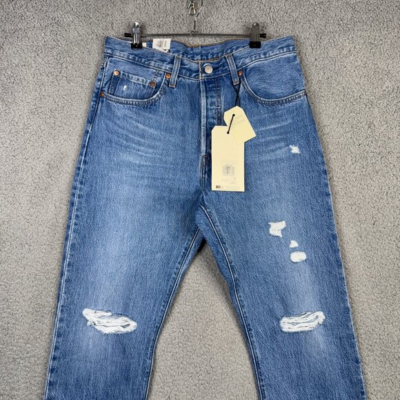 Levis Premium Jeans Womens 30x30 Medium Wash Original Fit 100% Cotton Button Fl - Picture 2 of 15